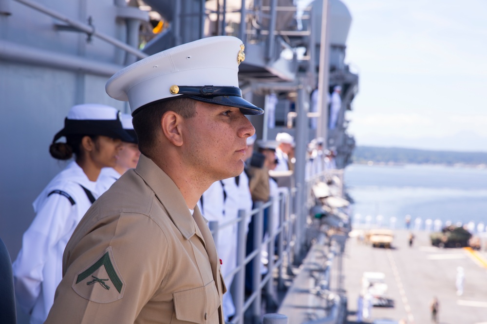 Marines, Sailors arrive for Seafair Fleet Week
