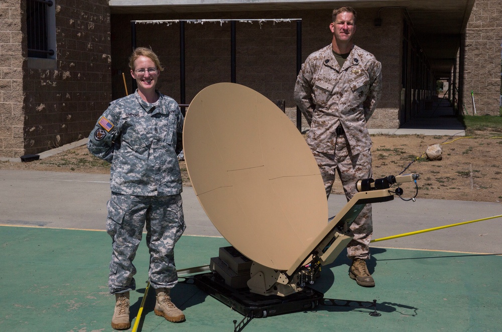 Marines and Soldiers boost communication for Exercise Lightning Strike