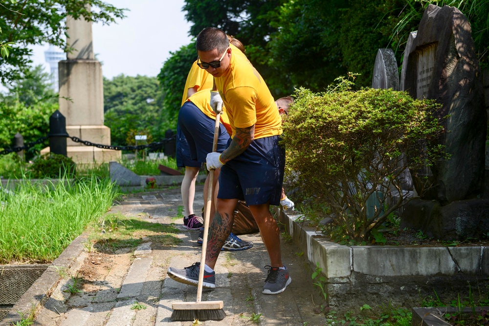 Cemetery clean-up