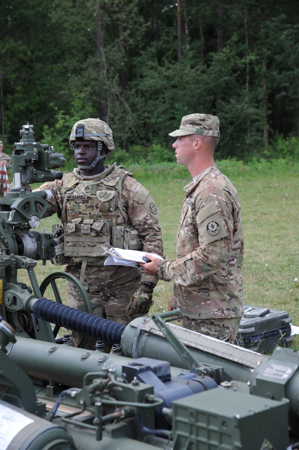 Certification training on M777A2 howitzer