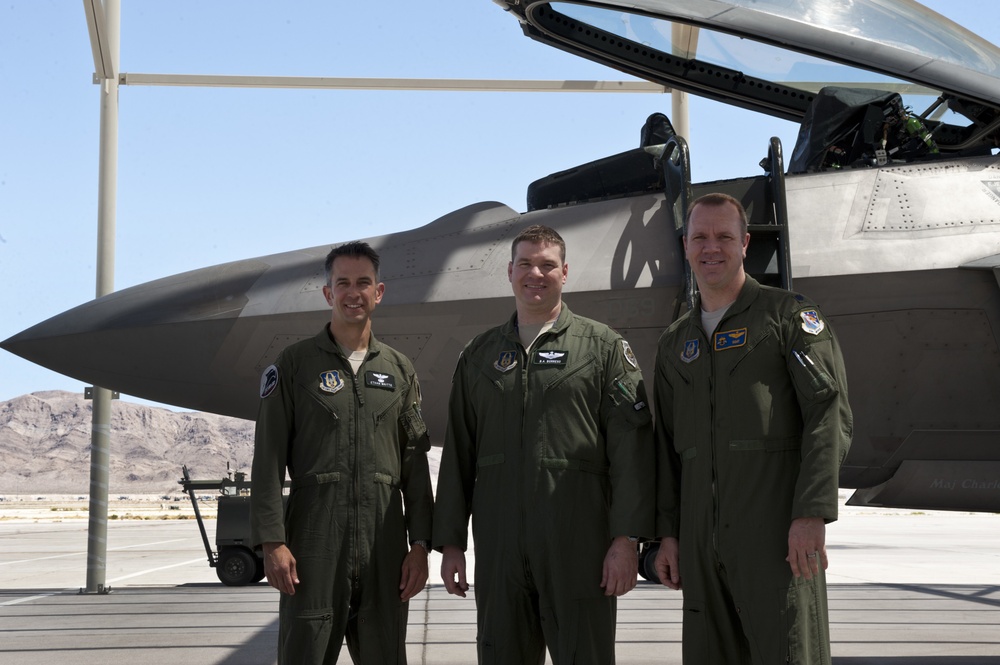 Raptor pilots reach 1,000 flight hours in F-22
