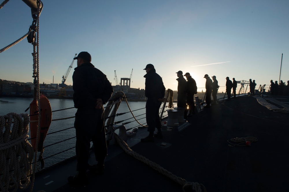 USS Jason Dunham pulls into port in Plymouth