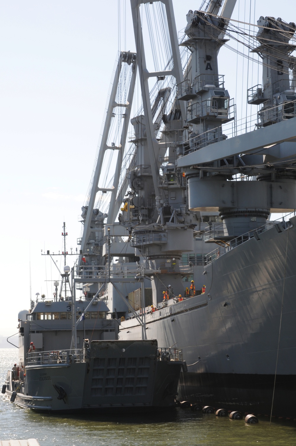 Army Reserve Soldiers conduct harbor and seaport operations training