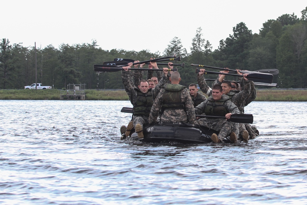 3rd BCT paratroopers go waterborne