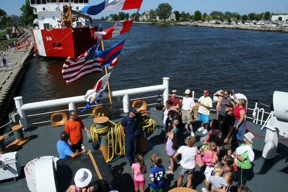 Coast Guard Festival 2015