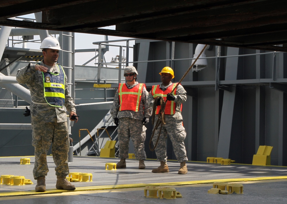 Army Reserve Soldiers train to sustain from ship to shore