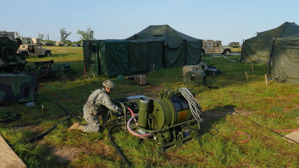 Army Reservists provide field hygiene services