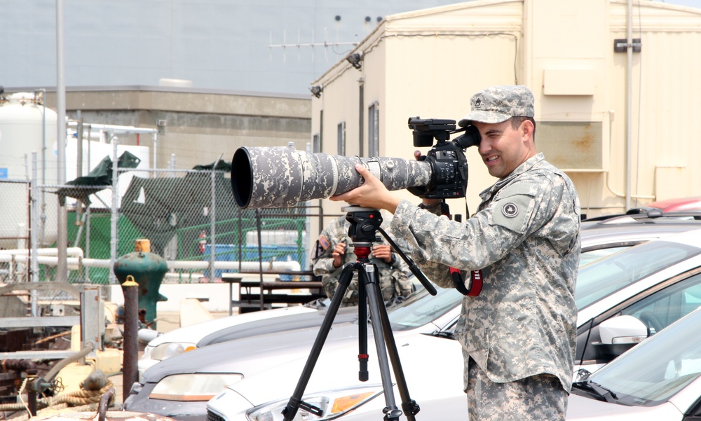 Army Reserve career positively impacts broadcast journalist civilian life