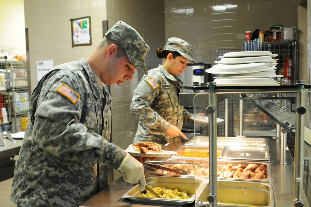 Army Reserve Soldiers conduct harbor and seaport operations training