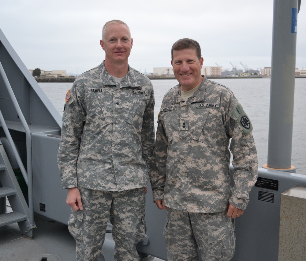 Maj. Gen. Palzer visits Brig. Gen. Elwell at BLW15