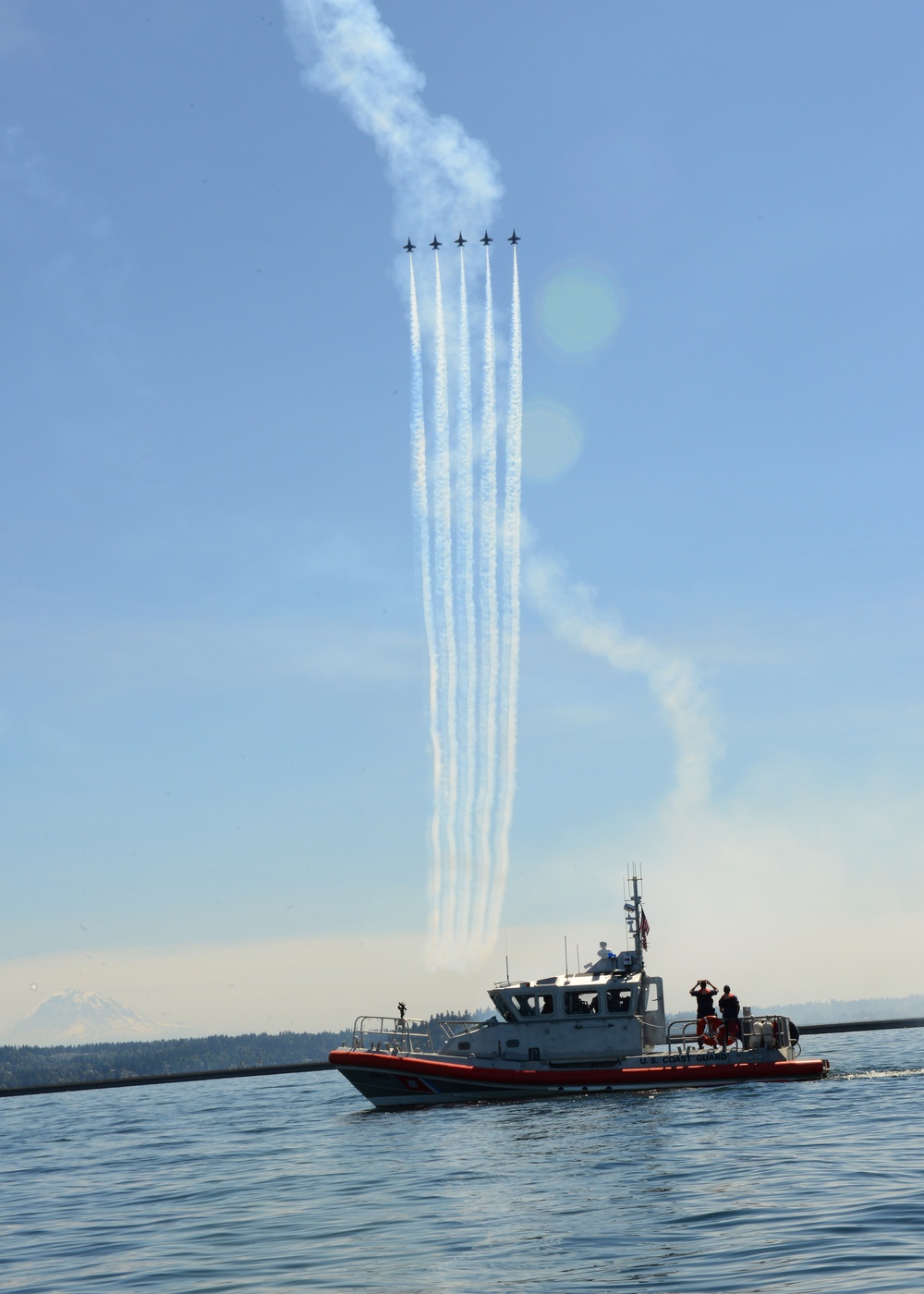 Coast Guard enforces safety zone for Seafair