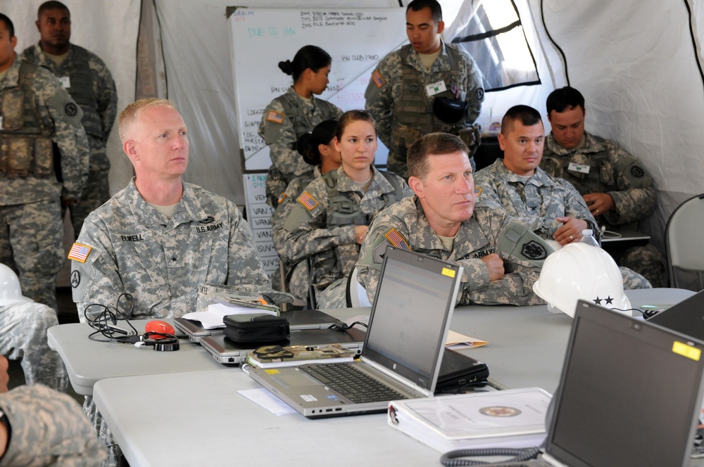 Army Reserve Soldiers conduct harbor and seaport operations training