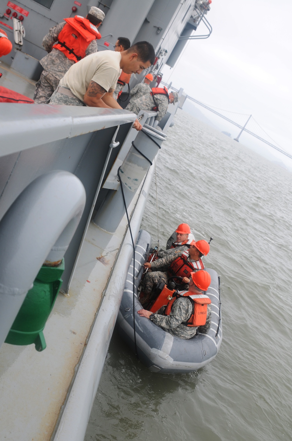 Army Reserve Soldiers conduct harbor and seaport operations training