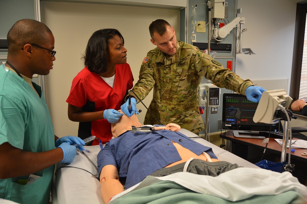 SIM Center open house showcases new space, technologies