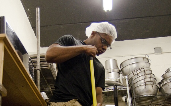 SM&amp;SP volunteers with homeless shelter