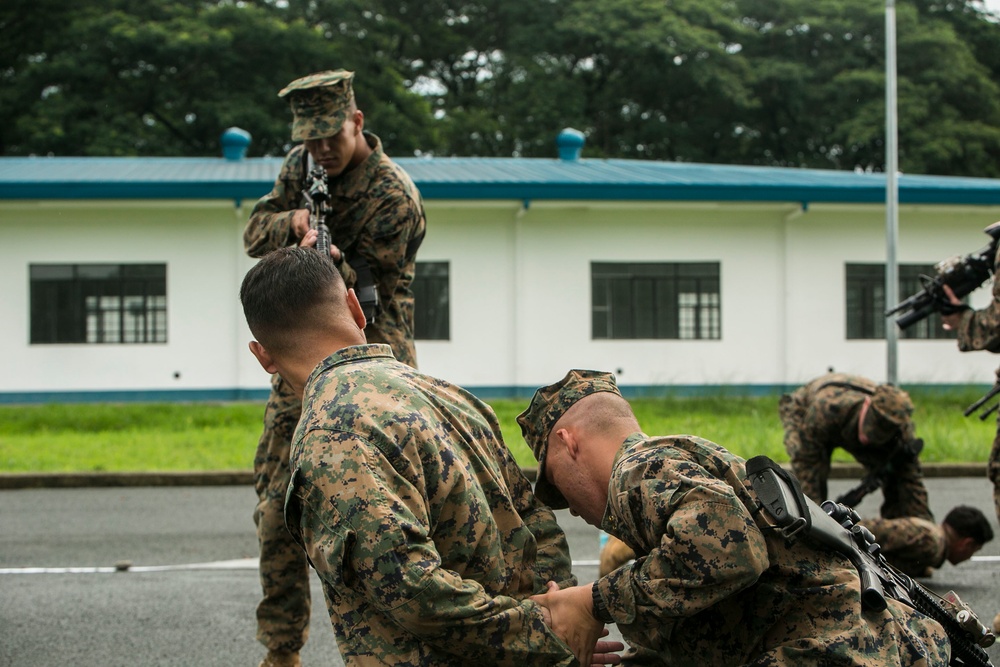 Marines conduct raid, then CasEvac