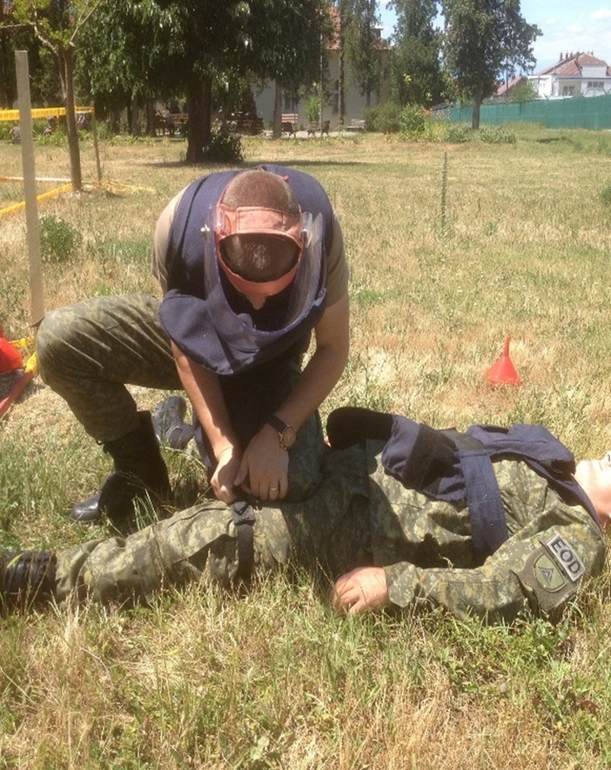 421st Medical Battalion conducts Phase III of Humanitarian Mine Action First Responder Course
