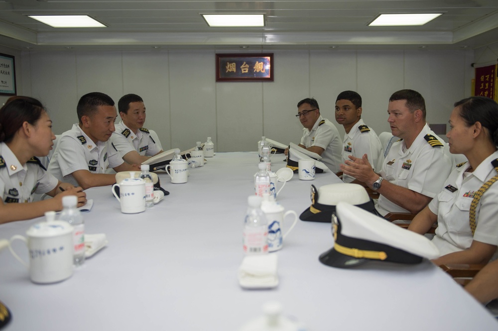 Chinese naval leadership tour USS Stethem