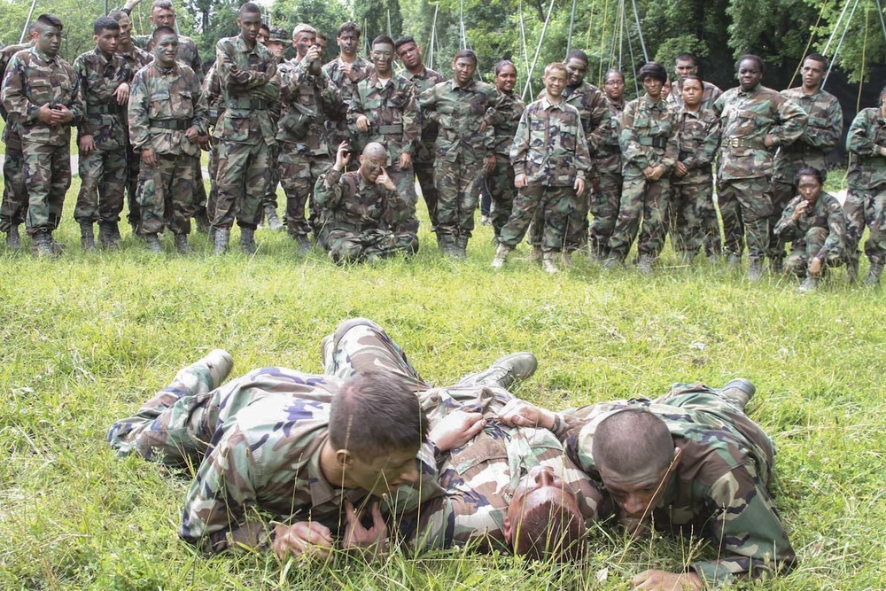 Virginia Air Force cadets cross-train with Marines during leadership course