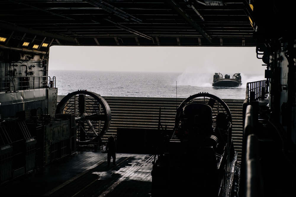 USS Anchorage well deck operations