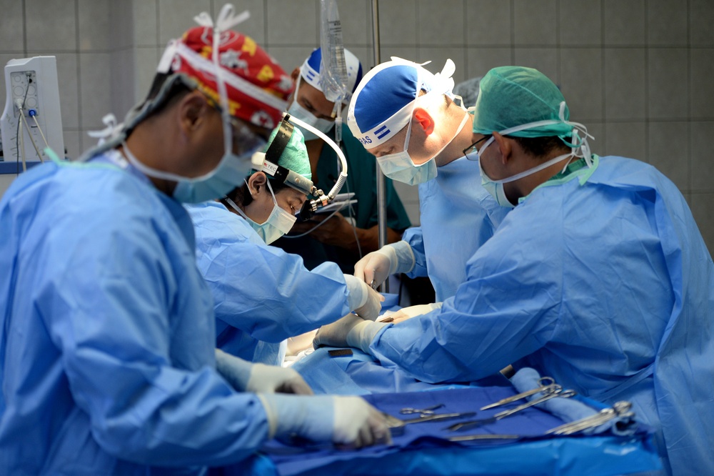 Operating room activity - Aug. 4, 2015