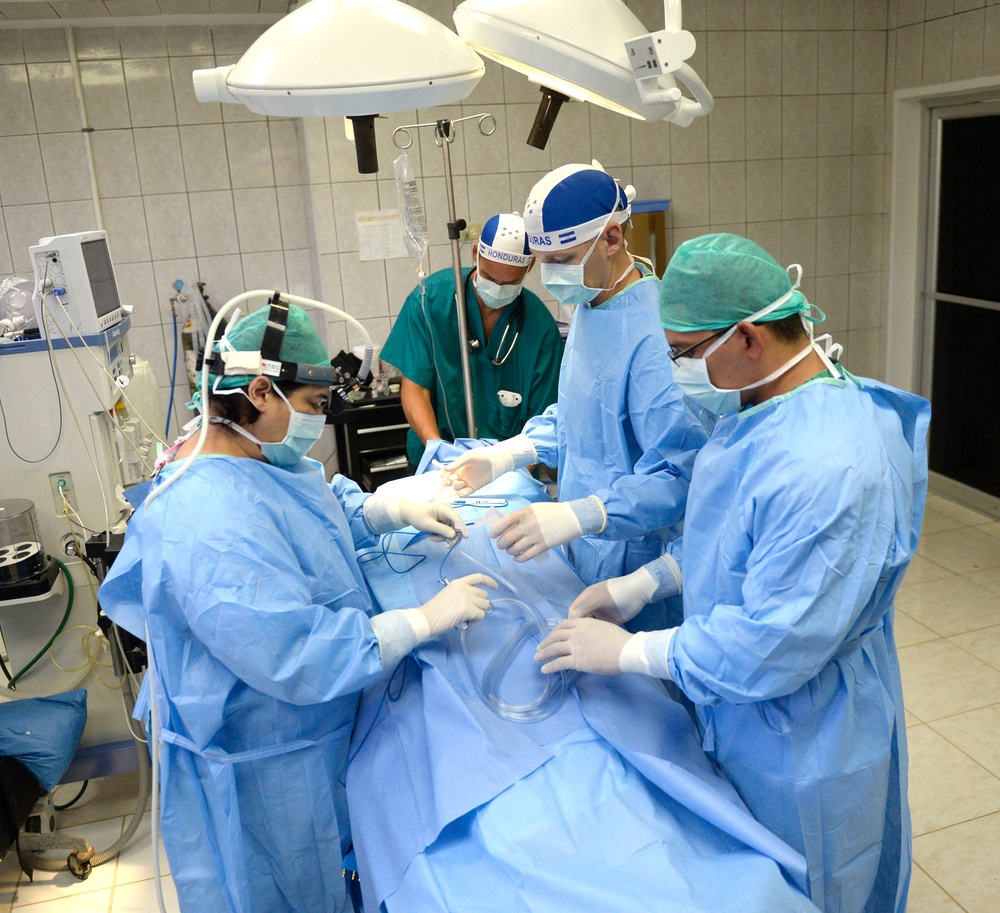 Operating room activity - Aug. 4, 2015