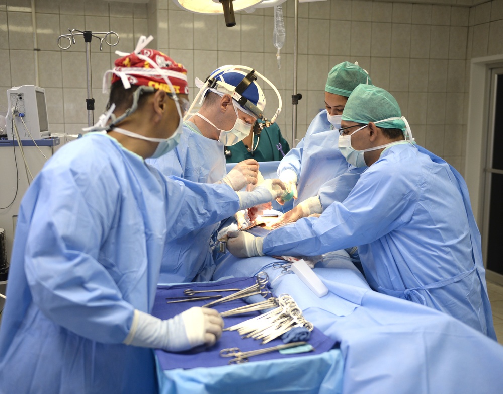 Operating room activity - Aug. 4, 2015
