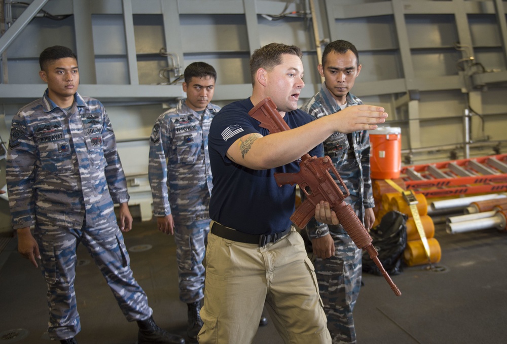 Littoral Combat Ship USS Fort Worth (LCS 3)