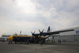 ‘Fat Albert’ flies San Diego Marines during Boeing Seafair Air Show