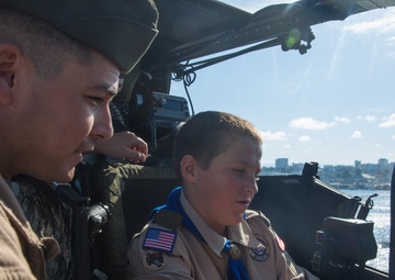 Seafair Fleet Week puts Seattle face to face with Navy-Marine team