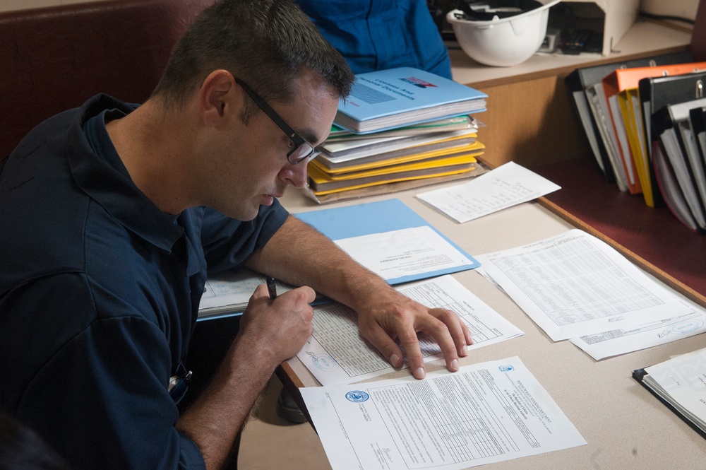 US Coast Guard helps maintain vitality of Port Honolulu