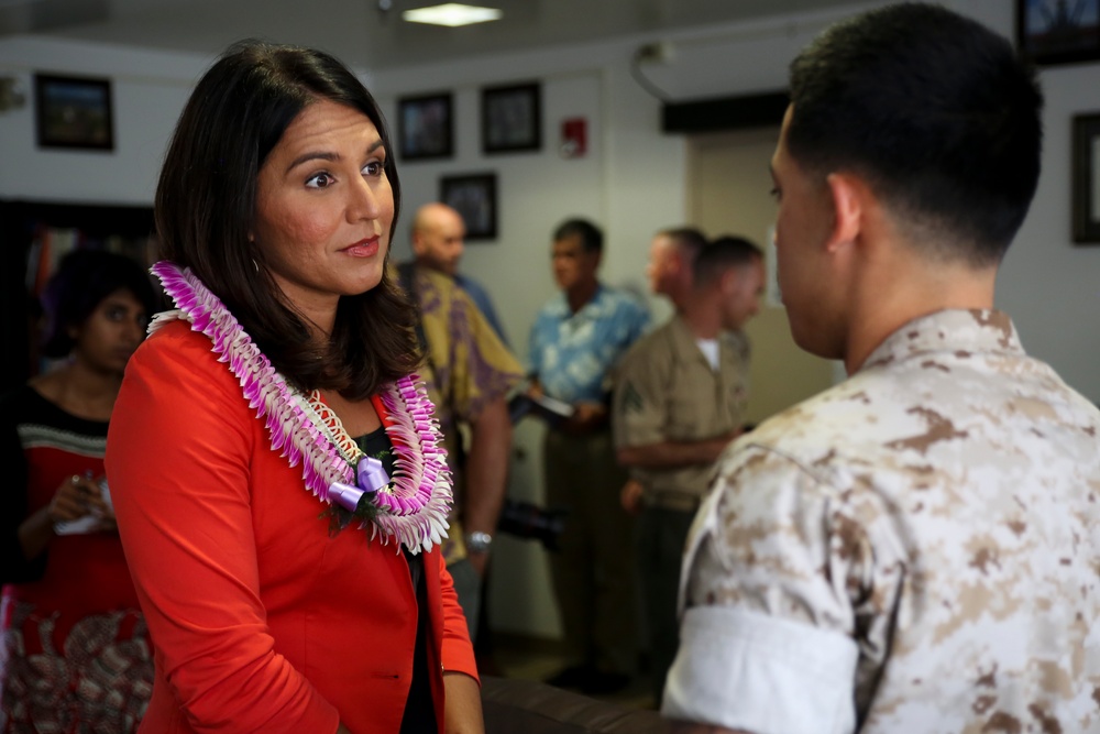 Gabbard visits, speaks with Wounded Warrior Bn.