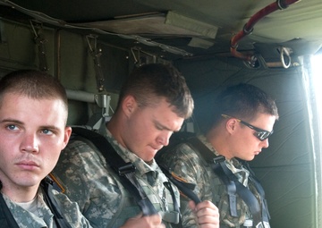 Troop B, 1st Squadron, 98th Cavalry Regiment Air Insertion Training