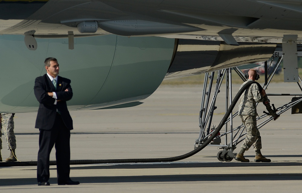Air Force One refuels at Ramstein