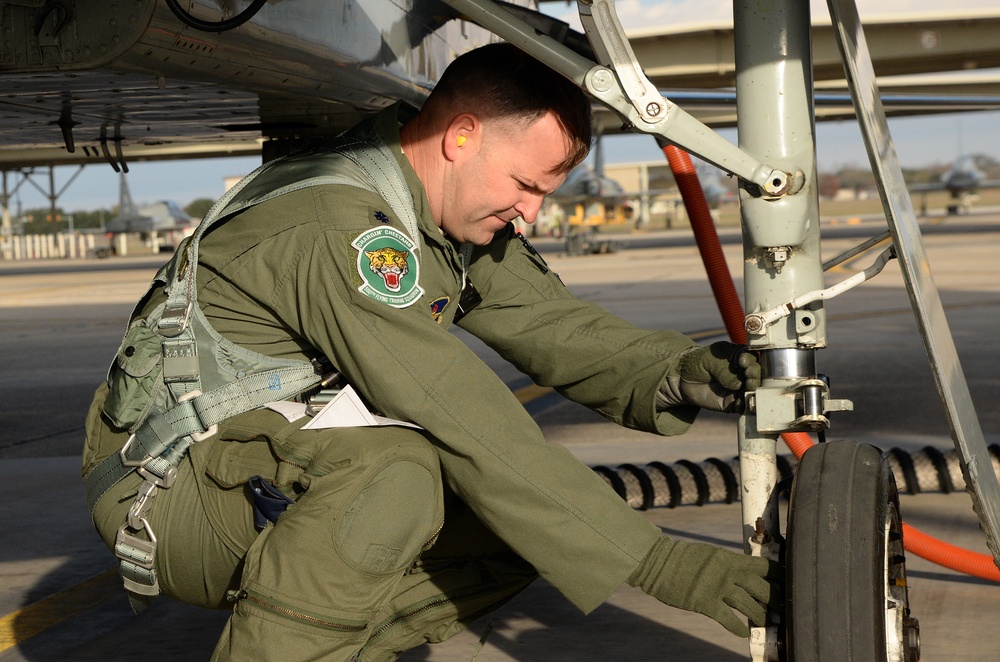 T-38 pre-flight