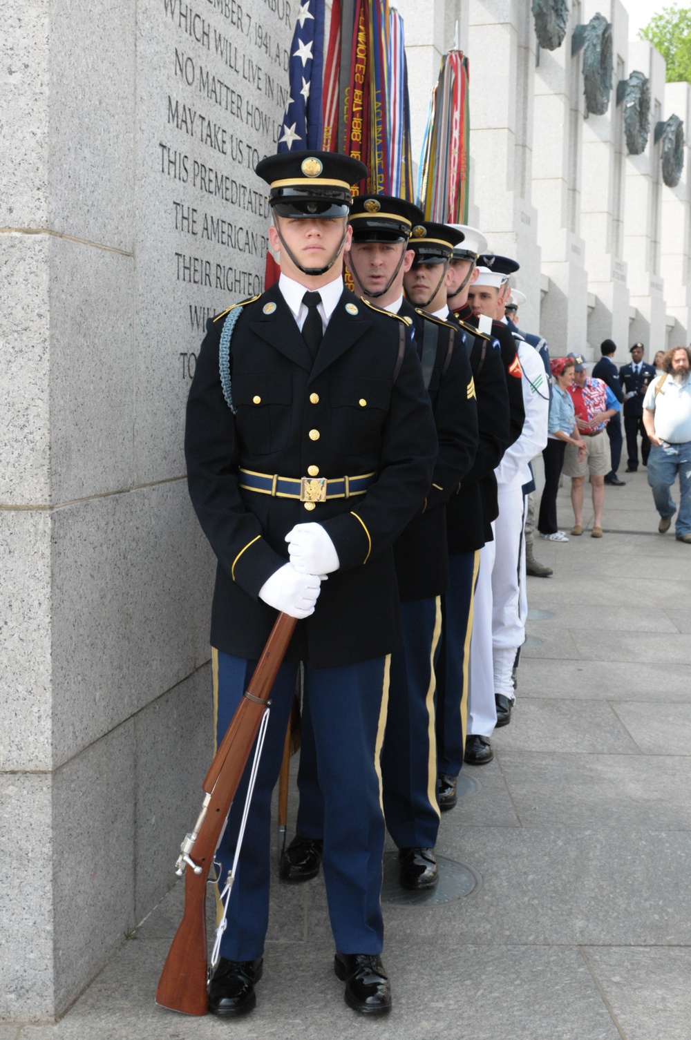 Honoring America’s Heroes, veterans visit their national memorials