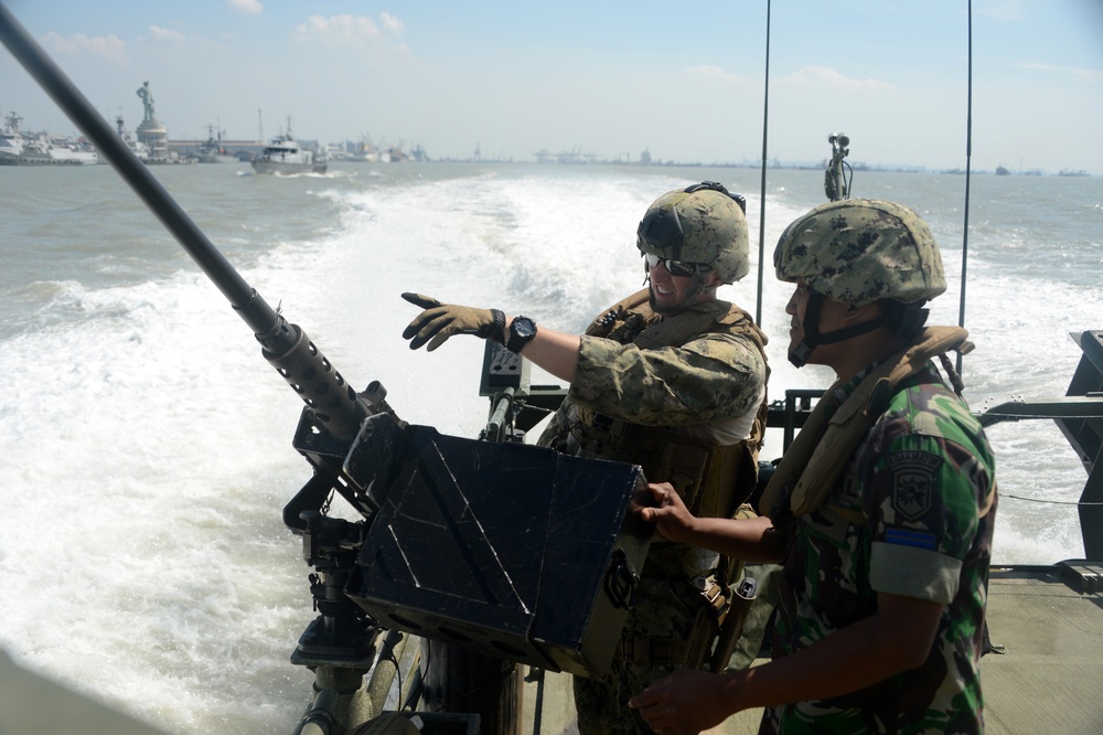 CRS-3 conducts RCB familiarization ride with Indonesian Naval Special Forces