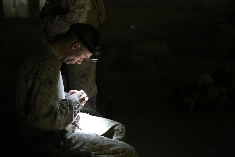 Marines light up night range in Middle East