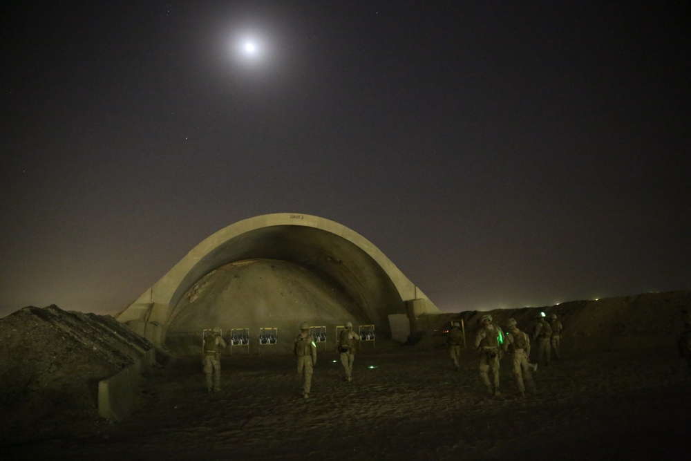 U.S. Marines light up night range in Middle East