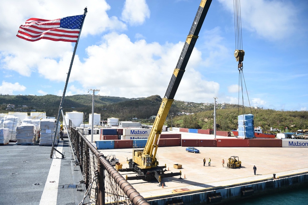 USS Ashland arrives in Saipan