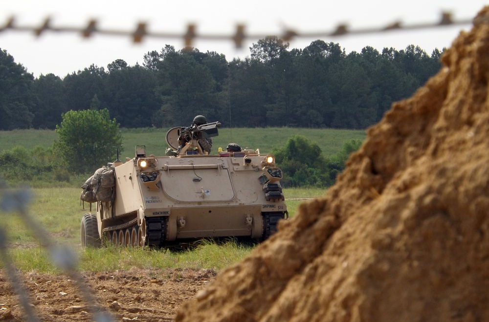 Mississippi Guardsmen train to breach an obstacle