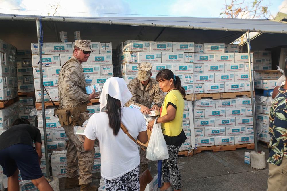 31st MEU continues to deliver relief to Saipan