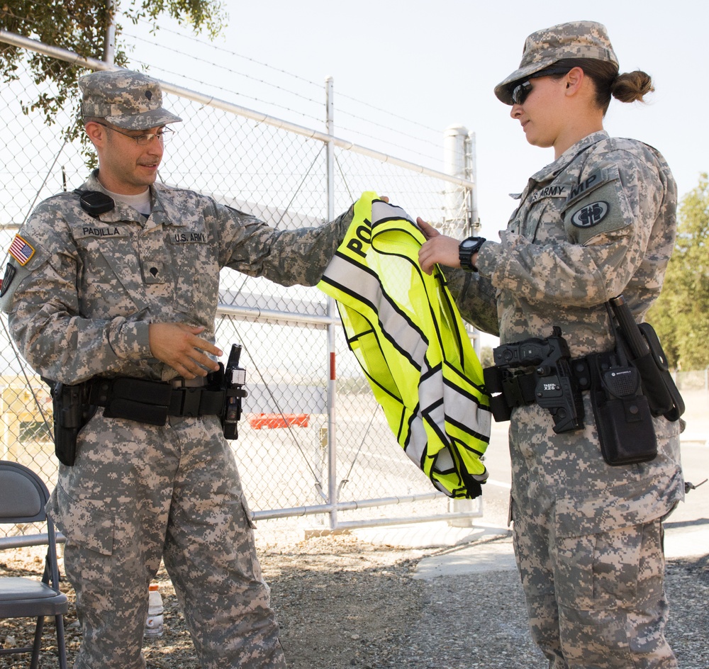 Reserve military police work side by side with Fort Hunter Liggett counterparts