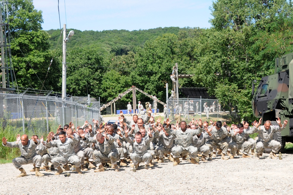Soldiers compete for the Air Assault Badge