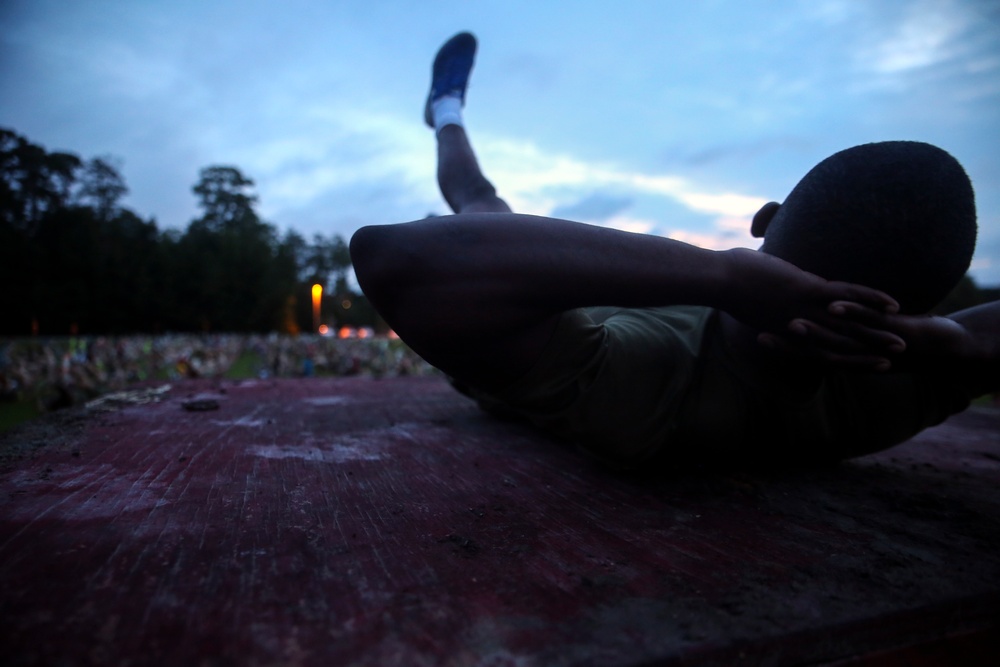 CLR-25 Marines and sailors maintain fitness with 3-mile run, HITT session