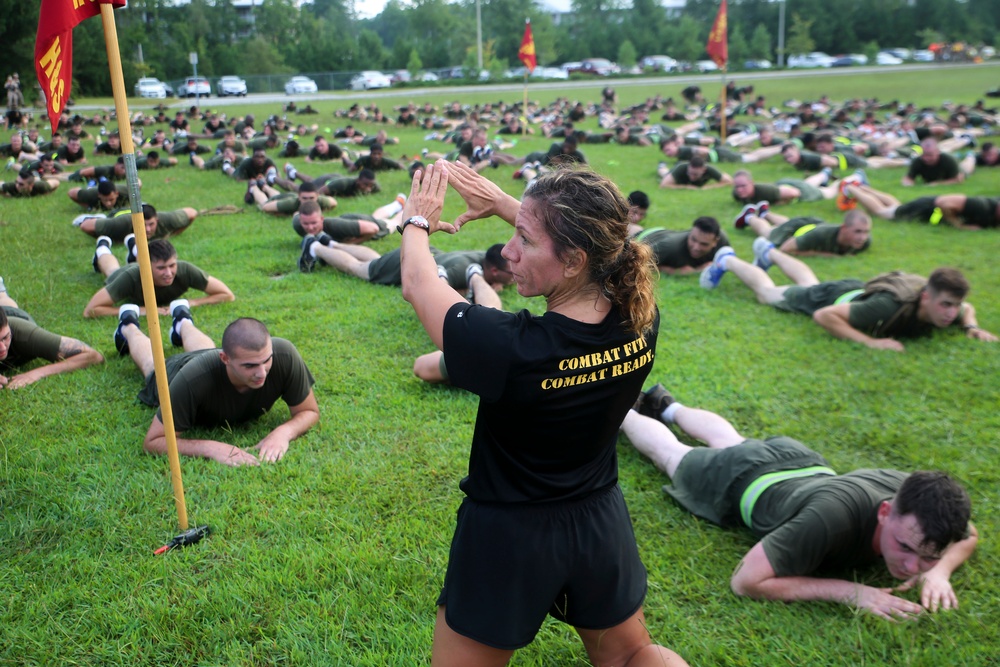 CLR-25 Marines and sailors maintain fitness with 3-mile run, HITT session