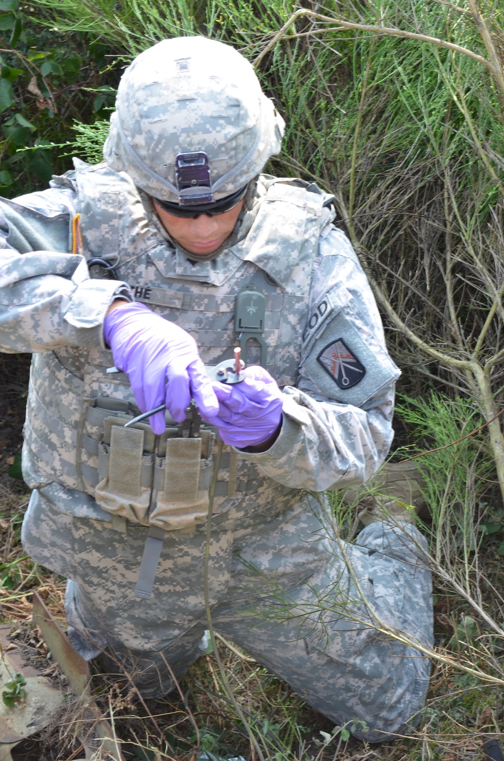 Detecting and removing unexploded ammunition