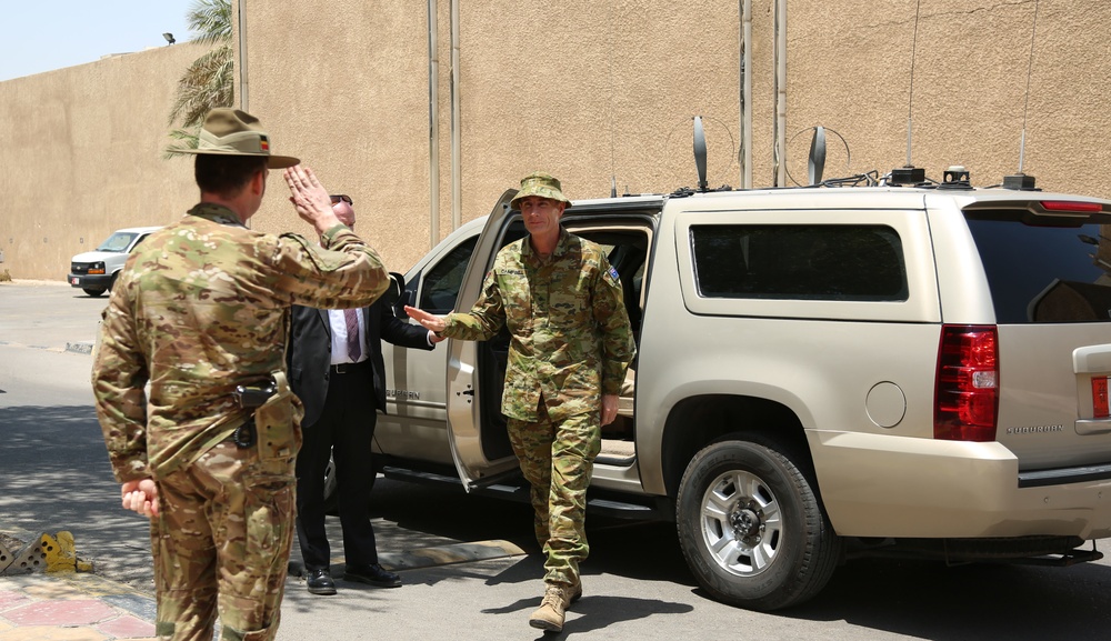 Australian chief of army visits Baghdad
