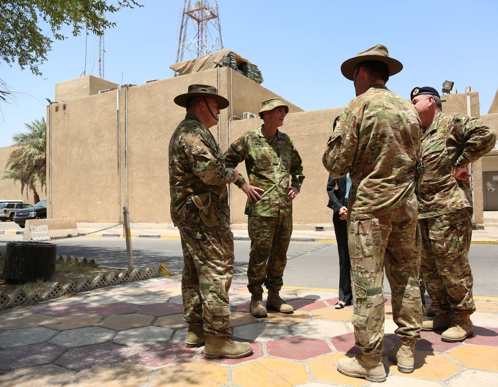 Australian chief of army visits Baghdad