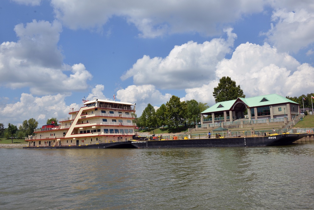 Motor Vessel Mississippi makes stops on the Tennessee, Cumberland Rivers